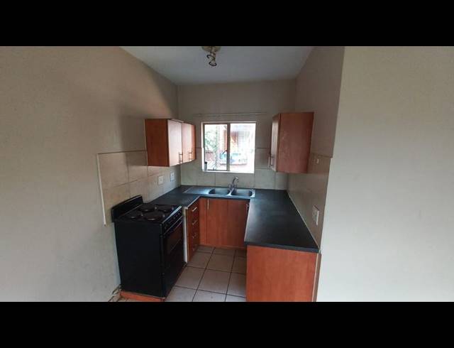 2 BEDROOM APARTMENT FOR SALE IN PRETORIA GARDENS